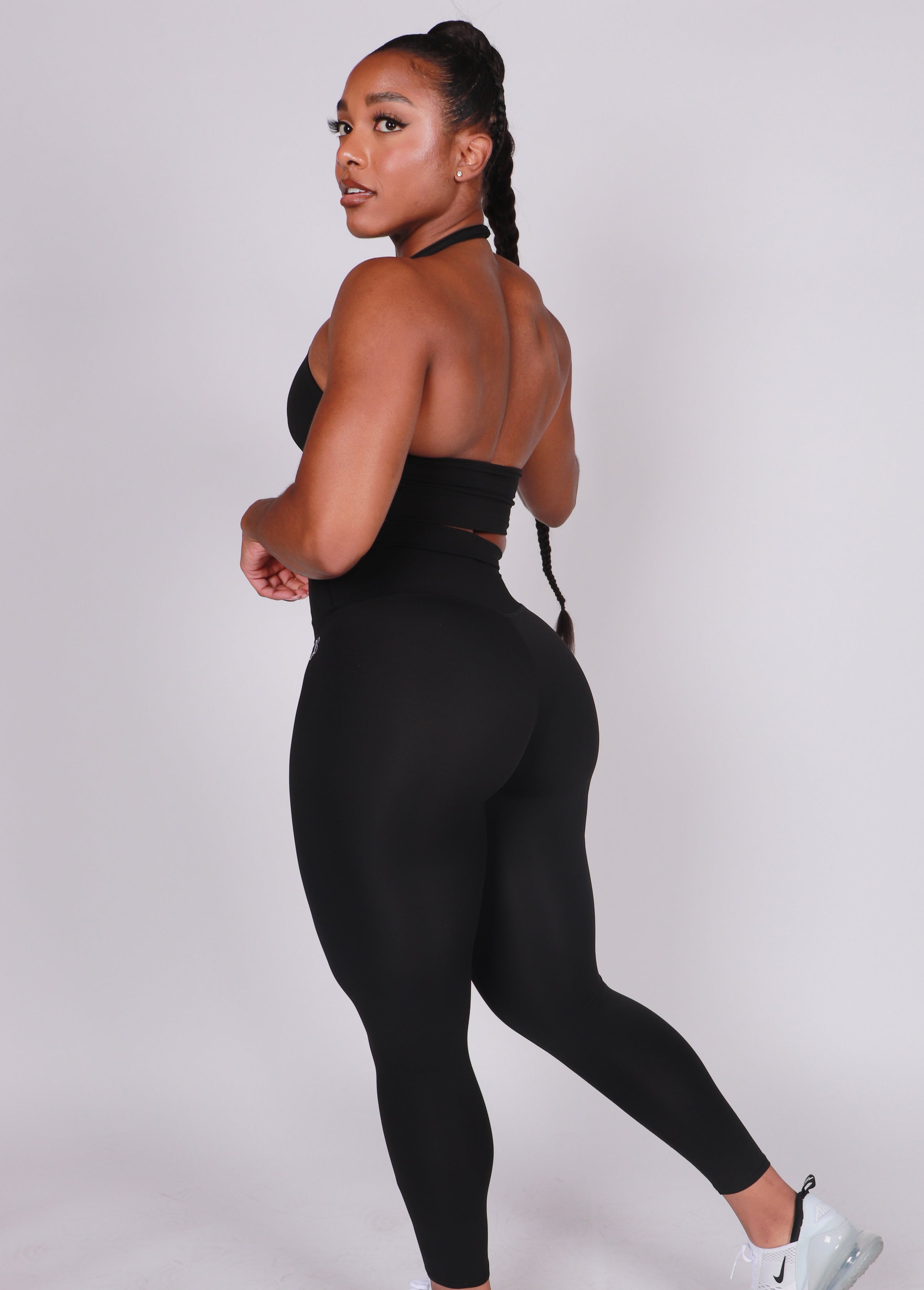 Dream Skin Black V-Cut Legging – jbeebrand